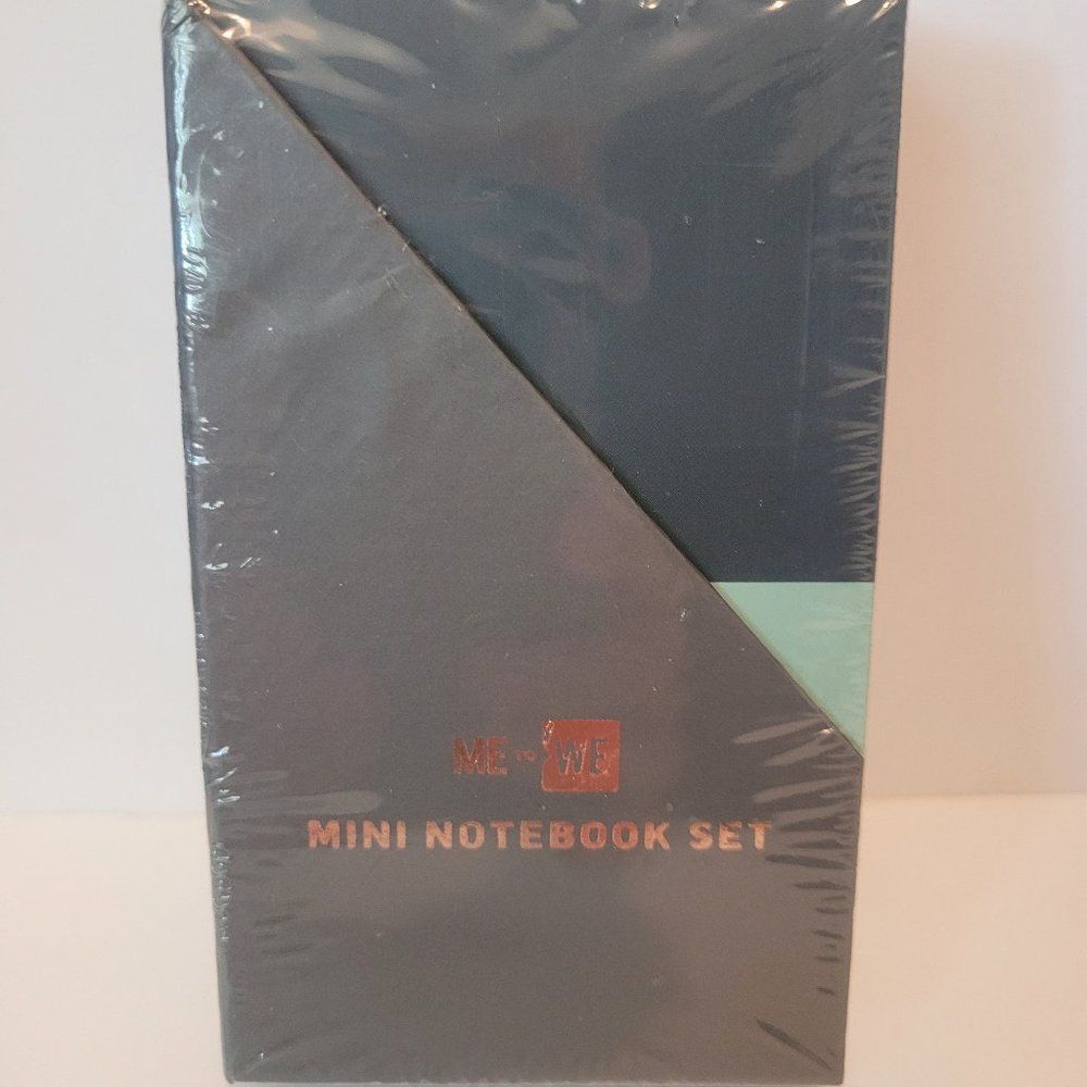 Me to We Mini Notebook, Ballpoint Pens and Magnetic List Pad Bundle - Picture 2 of 5